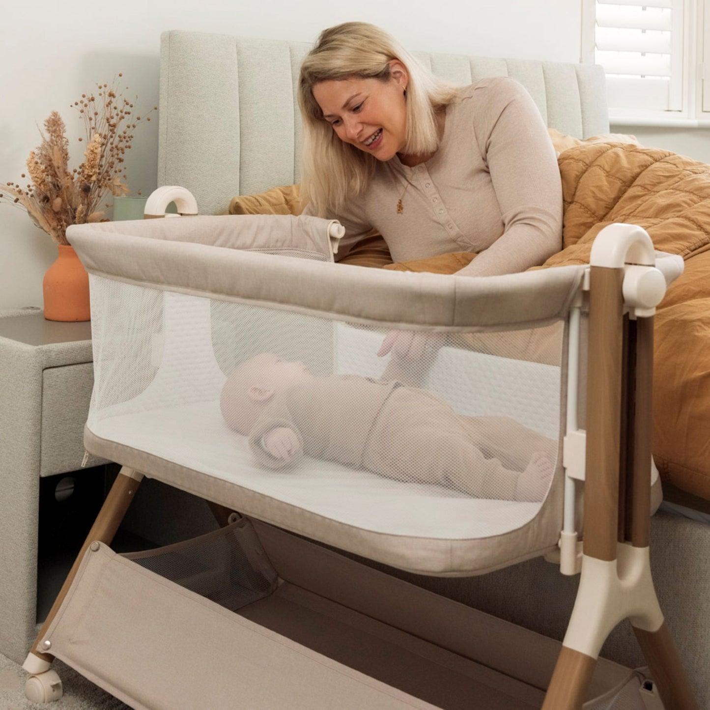 OBABY Cloud Bedside Crib – available in Oatmeal & Grey